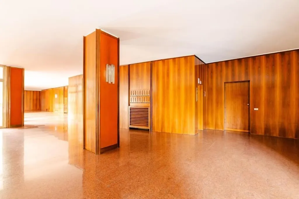 Luxury 1 Bedroom Apartment, Close To San Siro, Fiera And 10 Min Metro To Duomo-1